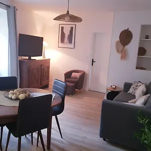 https://la-calade-barnave.hotels-rhonealpes.com